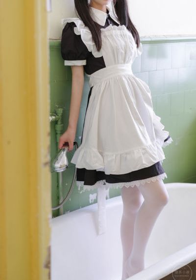 欧洲美女与动交zoz0z喝奶水